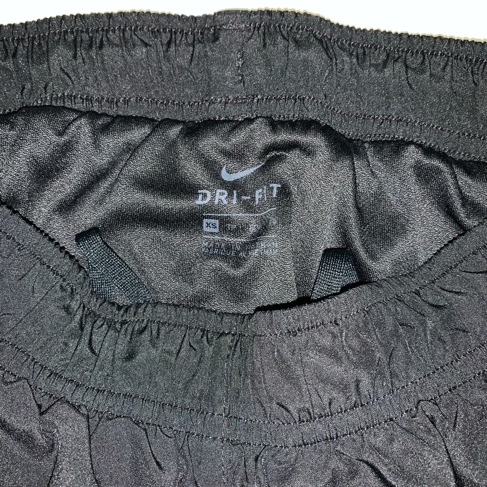 nike tempo running shorts - Picture 5 of 7